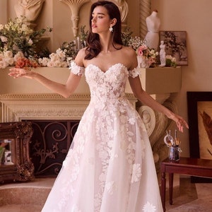 Abito da ballo, abito da sposa boho floreale, abito da sposa con spalle scoperte, abito ricamato, abito cottagecore, abito da sposa da spiaggia, HOLLY
