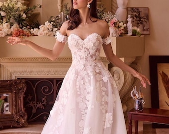 Floral Lace Ball Gown Wedding Dress, Off-Shoulder Tulle