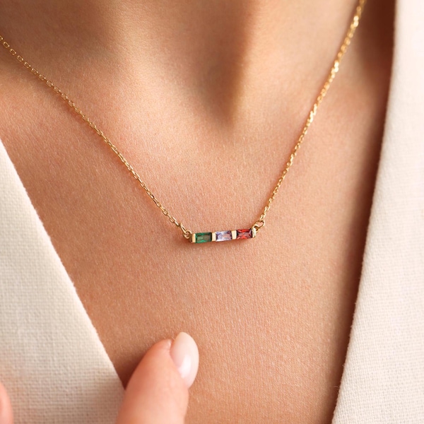 Collar personalizado con piedra de nacimiento en forma de baguette: joyería familiar de plata de ley