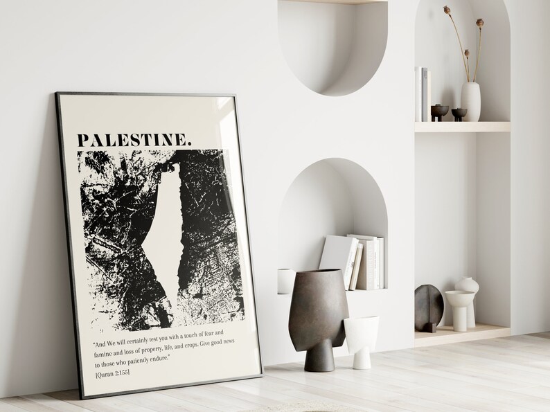 Utskrivbar väggkonst Minimalistisk Palestinakarta Koranvers Engelska Gratis Palestinakonstverk Nedladdningsbar Poster Minimal Neutral Muslimsk Heminredning bild 3