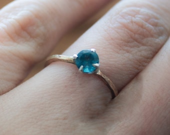 OOAK London Blue Topaz Shank Mixed Metal Stackable Ring Size 7 (Prong Setting)