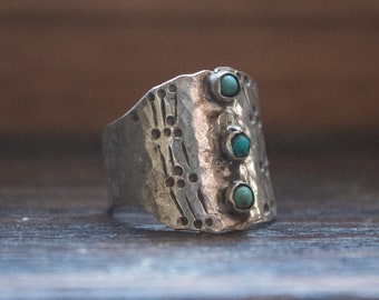 Triple Turquoise Hammered Textured Santa Fe Style Organic Shaped Ring Size 8.25