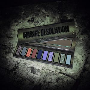 Grunge Resolution Palette image 1
