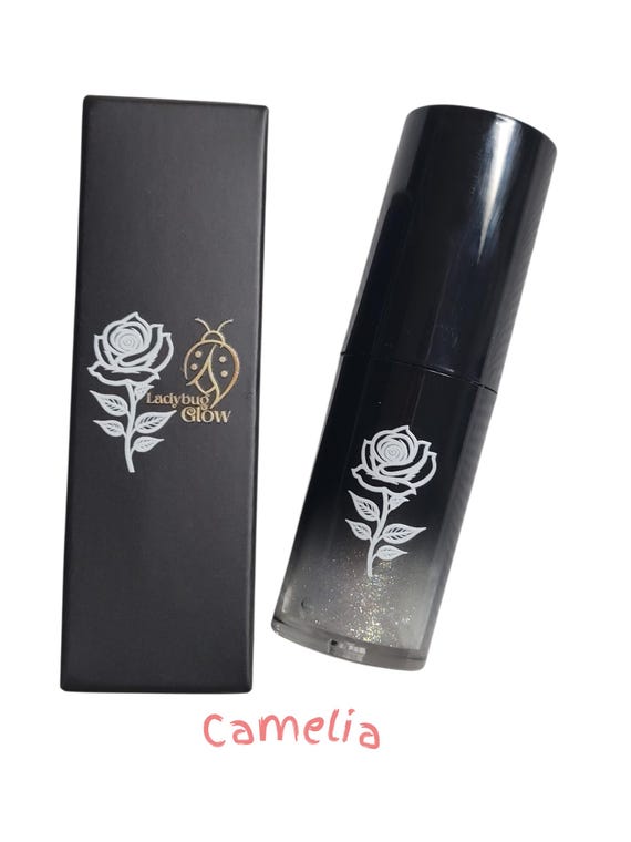 Camelia lipgloss
