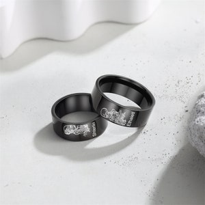 Anillos personalizados de promesa de aniversario para parejas Banda negra apilable personalizable Esqueletos de anillo de acero inoxidable Anillos a juego para hombres Mujeres