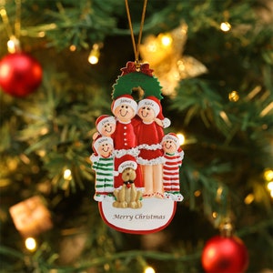 Family Christmas Ornaments, Christmas Tree Wood Ornaments, Family Dog Name Decor, Christmas Bauble, Xmas Decor, Christmas Keepsake Family of 6