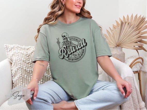 Halloween Officially Retired Tshirt, Retirement Party Halloween, Funny Grandpa Shirt, Halloween Grandma Gift, Funny Skeleton Shirt, Shirts