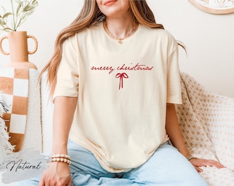 Minimalist Christmas Shirt, Simple Christmas Graphic Shirt, Modern Holiday Tshirt, Elegant Unisex Christmas Shirt