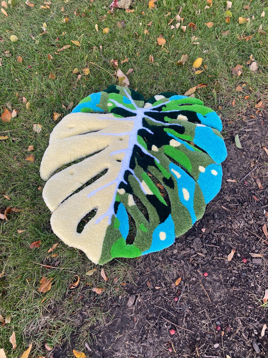 Veriegated Monstera Leaf Rug 100 Handmade Plant Rug Etsy