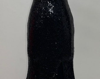 Schwarzes Paillettenkleid mit tiefem Ausschnitt von Windsor Größe 38