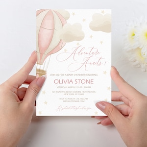 Modello di invito per baby shower in mongolfiera rosa, invito per baby shower per ragazza, l'avventura attende invito stampabile modificabile, PBCHBBS