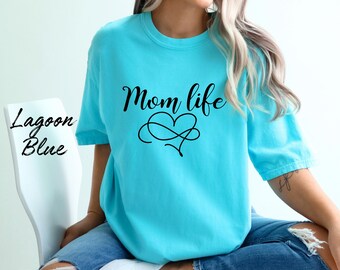 Mom Life Shirt, Comfort Colors Oversized T-shirt, Retro Mama Shirt, Gift for Mom, Baby Shower Gift, Fearless Mom Shirt, Mother's Day Shirt