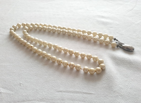 Collana girocollo Vintage anni '70 di perle donna signora fermaglio clasp cm.75