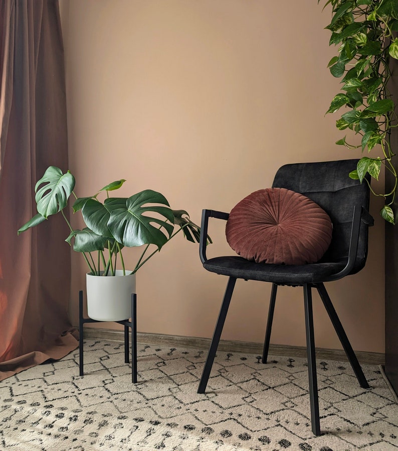Doppelseitiger Indoor-Pflanzenständer Schwarzes Metall, für 20-30cm Topfgröße, stilvolle Heimdekoration, modern, Eleganz, Loft Bild 7