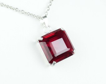 Red Ruby 925 Sterling Silver Pendant, Faceted Gemstone Pendant, Handmade Pendant, Gift For Her, Vintage Jewelry, July Birthstone Pendant