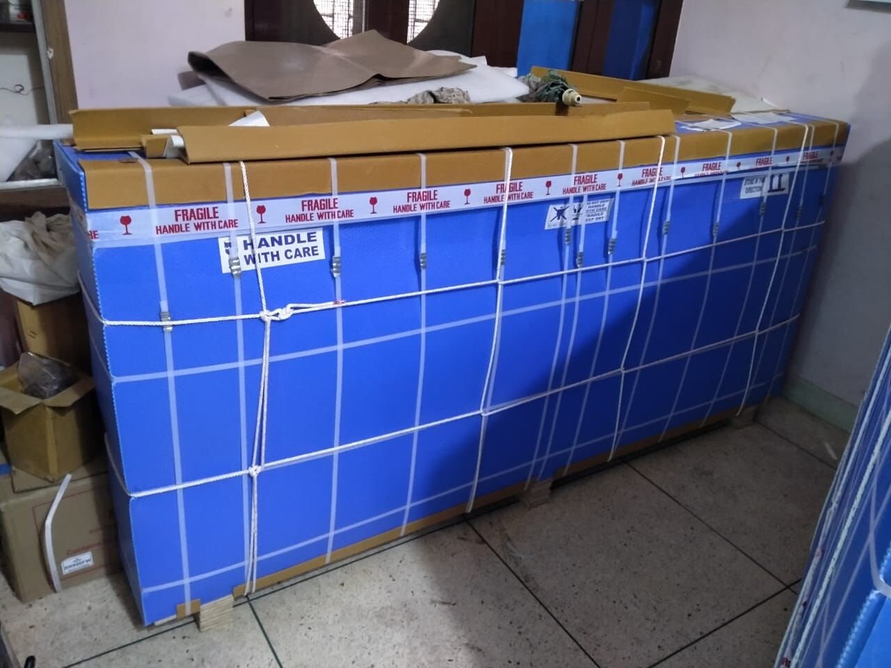 Customized White Matte Finished Epoxy Resin Dining Table Top ...