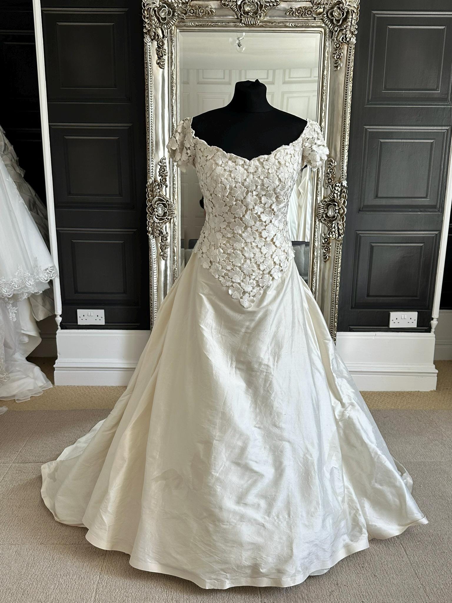 ladies pale blue dress Light Sleeveless Prom Dresses A Line Evening Dresses Handmade light blue linen Black Floral Prints Semi Color:Multi material
