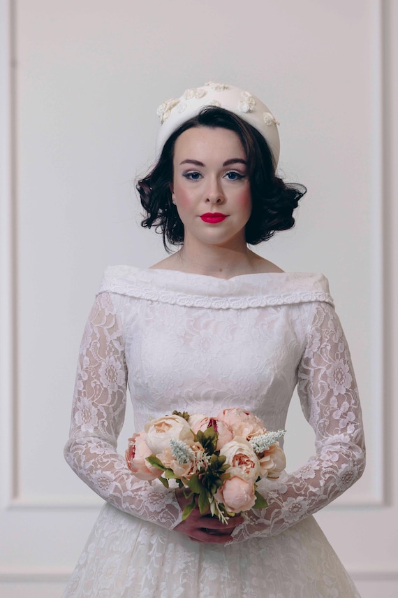 1950s Lace Wedding Dress, Good Luck Horseshoe Applique, Bateau Neckline