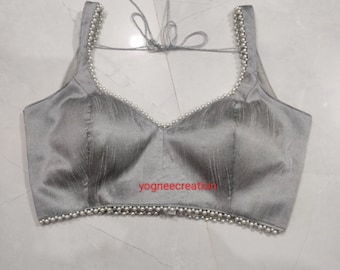 Blusa tipo lehenga sari de seda plateada con escote corazón profundo: top indio sin mangas, hecho a medida