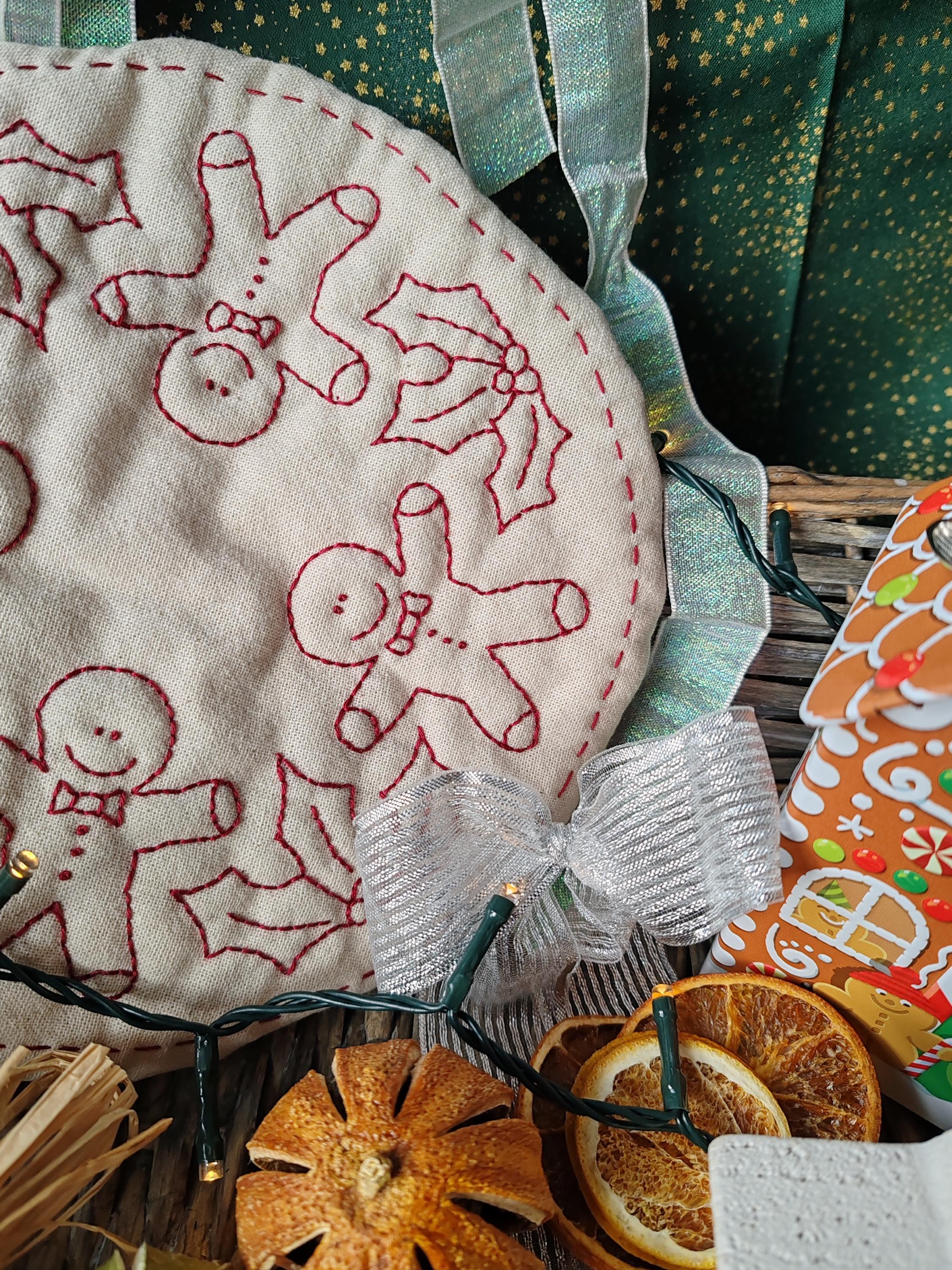 Redwork Gingerbread Gingerbread Man Candlemat Redwork Primitive Stitchery, Hand Embroidery ...
