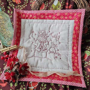 Frosty The Snowman Redwork primitieve stitchery placemat, handborduurwerk pdf digitaal e-patroon.