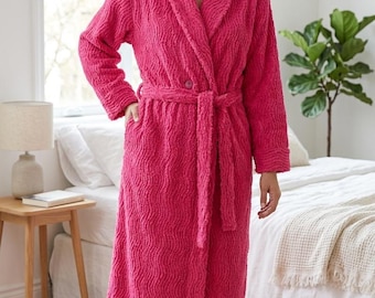 Vintage Style Chenille Robe: Handmade Cotton Dressing Gown