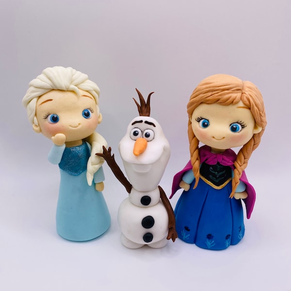 Cute fondant Frozen cake toppers; Elsa, Anna and Olaf. *unofficial*