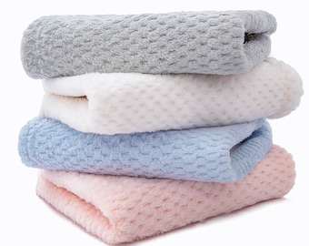 Honeycomb Waffle Baby Fleece Blanket: Soft Newborn Pram/Cot Blanket (60x90cm)