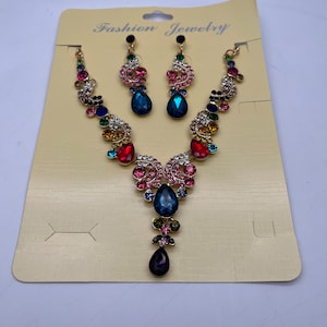 NYA Högklassiga Damörhängen i Konstgjorda Kristaller med Ädelstenar i Legering, Halsband, Smycken, Gåva, Presentsmycken, Modesmycken
