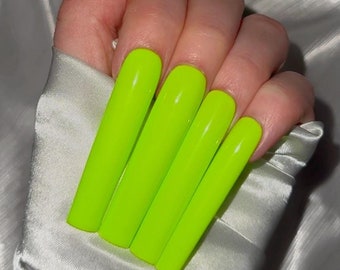Uñas de neón Uñas largas / Uñas de color verde brillante Uñas cuadradas / Uñas a presión hechas a mano Uñas extra largas / Uñas cuadradas a presión Uñas personalizadas / de neón