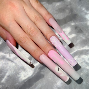 Rosa Halloween Drücken Sie auf die Nägel | Lange XL Spooky Nails mit Geistern & Spinnweben | Niedliche Spinnen Nagel Kunst | Perfekte Halloween Geschenkidee