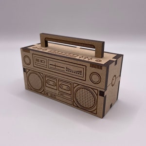Tarjeta 3D personalizada con diseño retro de Ghetto Blaster. Regalo para buzón desplegable. Decoración de interiores. Recuerdo de madera, equipo de música