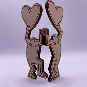 Tarjeta 3D personalizada con hombres bailando de pie. Arte callejero, arte de grafiti. Regalo de buzón desplegable. Recuerdo de madera.