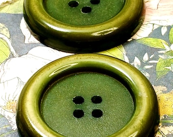 Green Celluloid Buttons 35mm | Antique Olive Waistcoat Sew Throughs