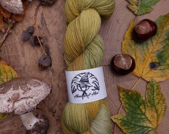 Plant-dyed wool, hand-dyed wool, for knitting & crocheting