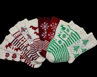 chaussettes de Noël personnalisées en laine tricotées à la main