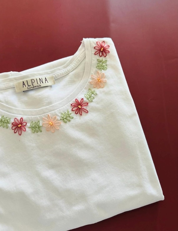 Personalized T-shirt, Flower Embroidery T-shirt, Summer T-shirt