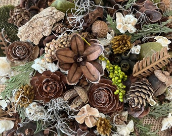 Summer Forest Potpourri, Bowl Filler. Beautiful mix of woodsy botanicals, cedar roses and unique pinecone daisies. Choose scent/unscented.