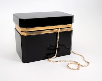 Caja de baratijas de vidrio opalino negro con detalles dorados, cofre coleccionable