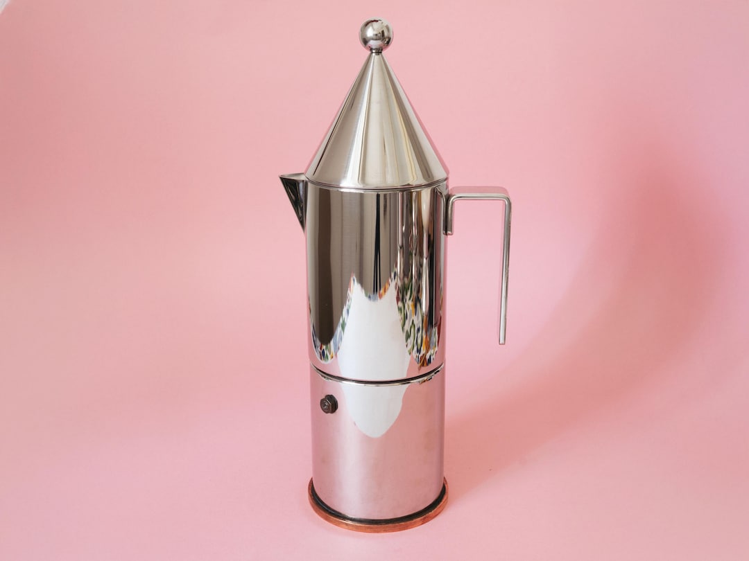 Alessi “la Conica” Espresso Maker by Aldo Rossi – Iconic 1980s Alessi “la Conica” Espresso Maker by Aldo Rossi – Iconic 1980s