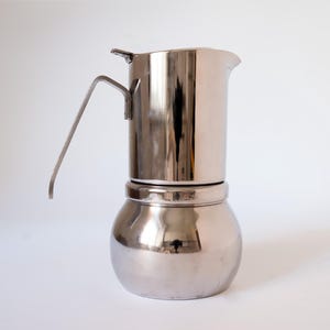 Cafetière 6 tasses Stella, cafetière expresso minimaliste moderne du milieu du siècle, moka sur la cuisinière, ustensiles de cuisine en acier brutaliste, cadeau pour les amateurs de café