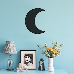 Enchanting Moon Design, Metal Wall Art, Lunar Inspired Home Decor, Elegant Wall Hanging,Celestial Theme,Unique Artistic Display,Perfect Gift