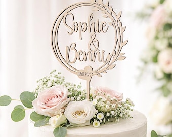 Cake Topper Blätterranke mit Paarnamen & Datum zur Hochzeit - Tortendeko aus Holz mit Herz - Personalisiert