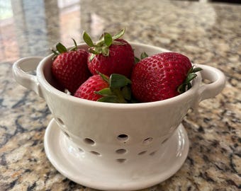 White Handmade Ceramic Berry Bowl With Base, Wheel-Thrown Fruit Strainer