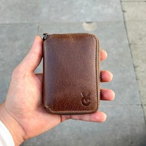 Personalized Unisex Zipper Leather Wallet,Minimalist Women Wallet,Engraved Wallet,Mini Womens Wallet,Mens Leather Wallet,Gifts for Dad&Mom