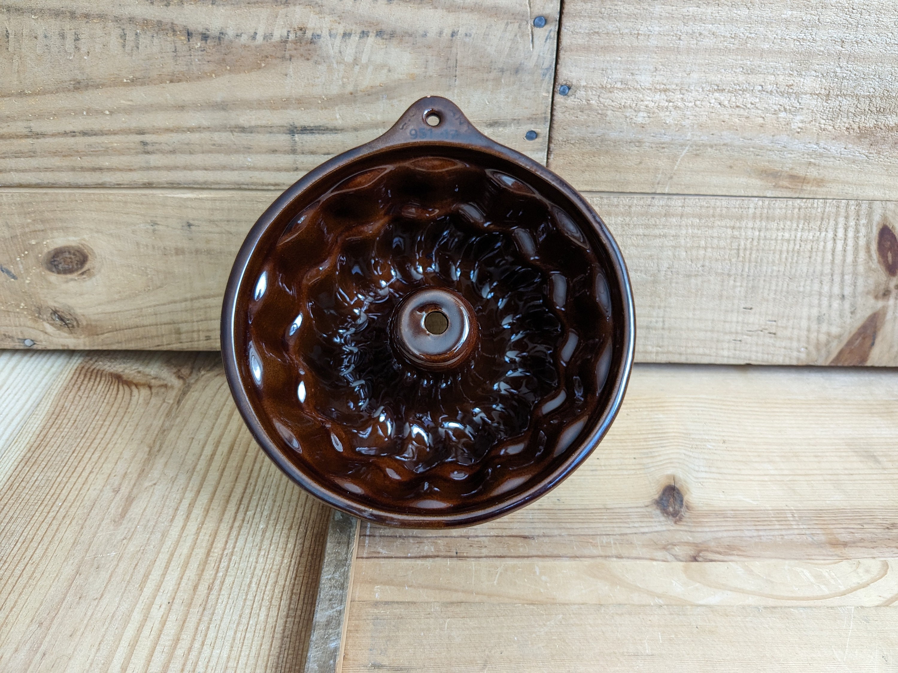 Glazed Redware Pottery Bundt Cake Pan Primitive Vintage - 8 3/4 Diameter