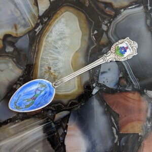 BERMUDES, cuillère souvenir en argent sterling peinte en émail bleu, bol, carte des Bermudes, cadeau souvenir touristique émaillé des Bermudes, souvenir de voyage.