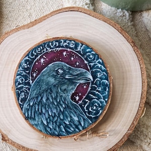 Witch&#39;s Familiar Raven Original Artwork, Miniature Watercolor Painting on Birch Slice, Whimsical Wall Decor