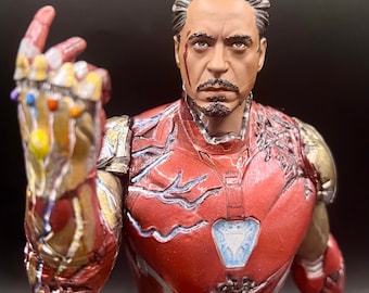 Iron Man Snap Statue