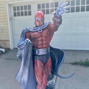 Magneto 1/6 scale